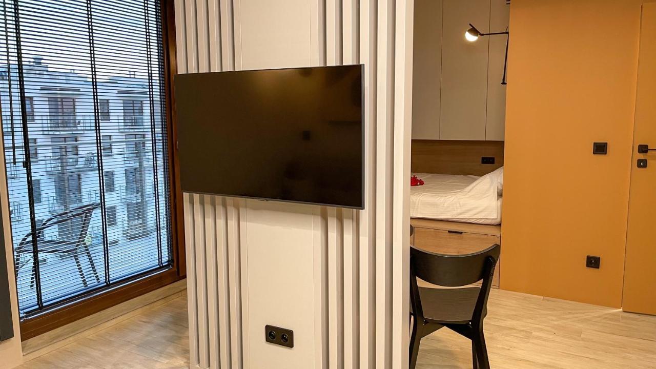 Comfortable 1-Room Apartment Close To The Center Varşovia Exterior foto